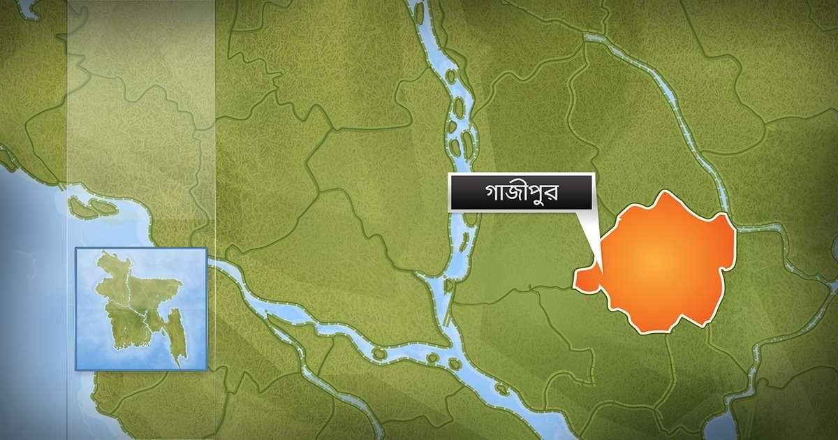 জুলাই গণঅভ্যুত্থান নিয়ে বিরূপ মন্তব্যের জেরে শিক্ষার্থীর চুল কেটে থানায় হস্তান্তর