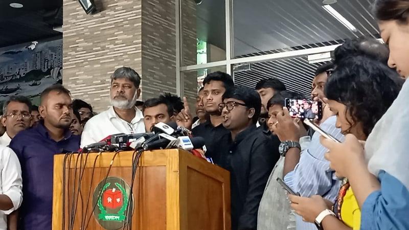 রুমিন ফারহানাকে গ্রেপ্তারের দাবি এনসিপির